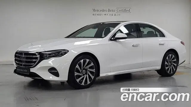 Mercedes-Benz E-Class E300 4MATIC Exclusive 2025