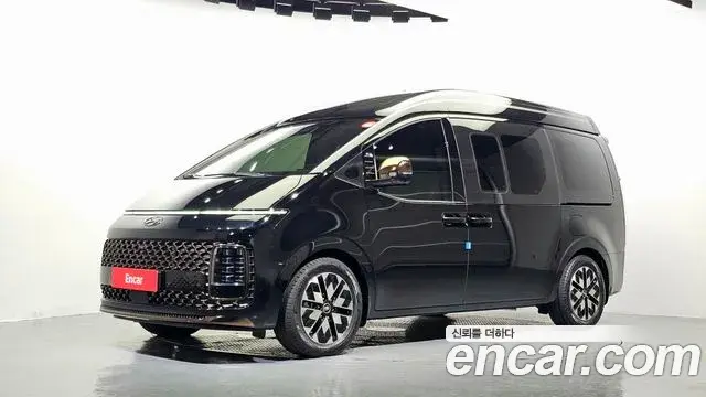 Hyundai Staria 4WD Lounge 7-Seater Limousine 2022