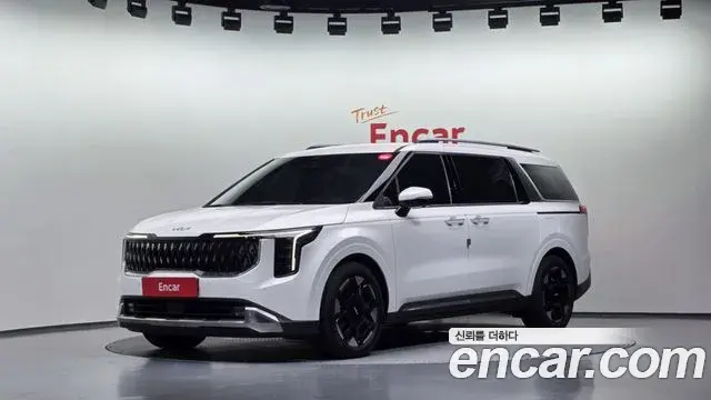 Kia Carnival Diesel 9-Seater Noblesse 2024