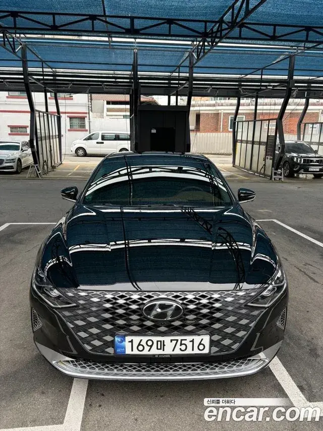 Hyundai Grandeur 2.5 Calligraphy 2021
