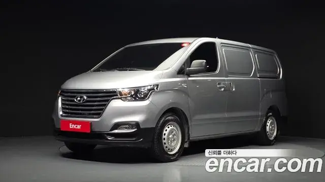 Hyundai Starex Van 3-Seater Style 2020