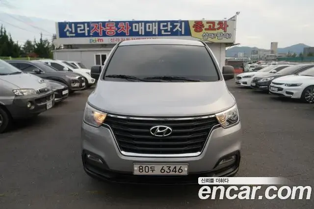 Hyundai Starex Van 3-Seater Style 2021