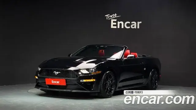 Ford Mustang Convertible 2021