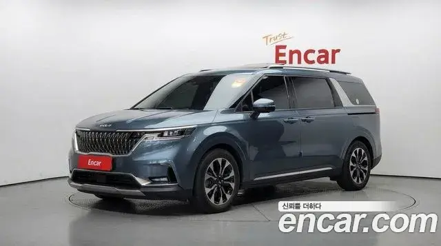 Kia Carnival Gasoline 7-Seater Signature 2022