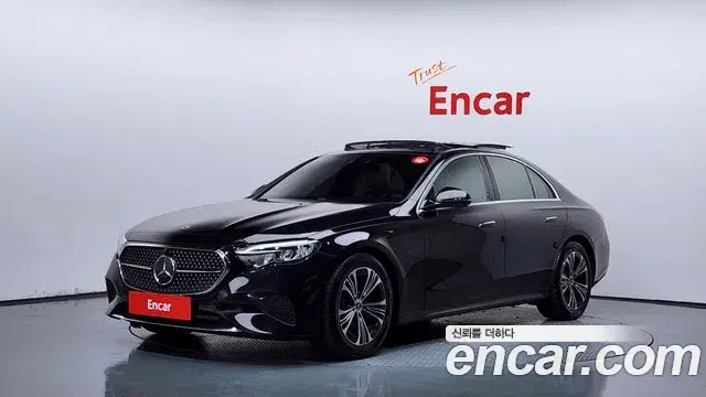 Mercedes-Benz E-Class E200 Avantgarde 2024