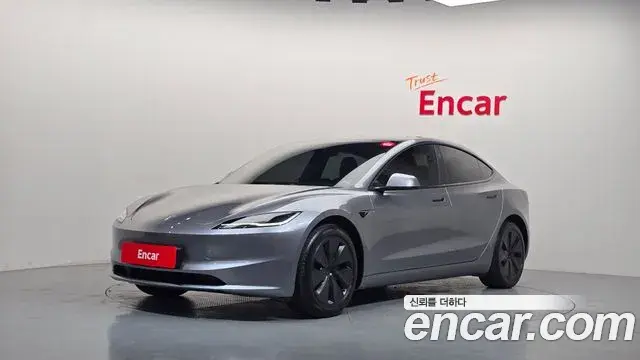 Tesla Model 3 RWD 2025