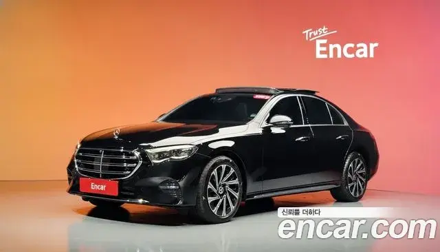 Mercedes-Benz E-Class E300 4MATIC Exclusive 2024
