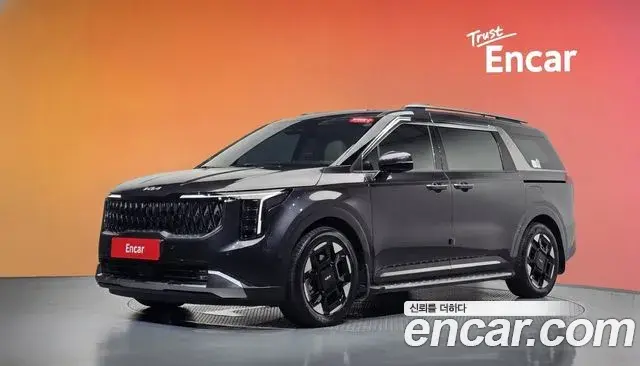 Kia Carnival HEV 7seater Signature 2024