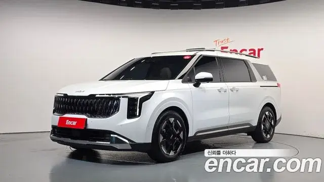 Kia Carnival Gasoline 7-Seater Signature 2024