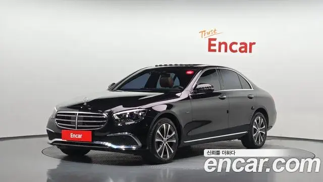 Mercedes-Benz E-Class E300e 4MATIC Exclusive 2020