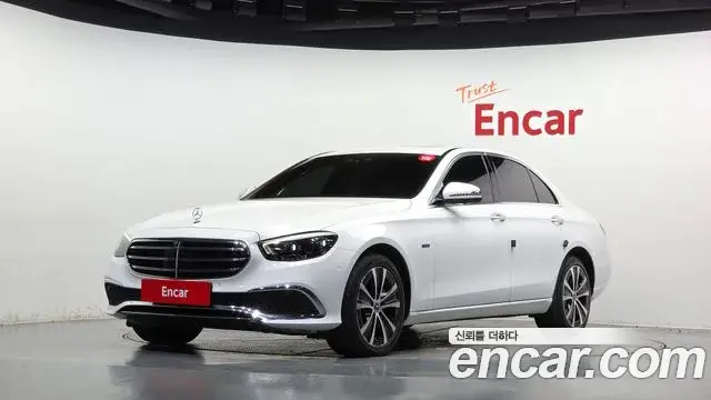 Mercedes-Benz E-Class E300e 4MATIC Exclusive 2020