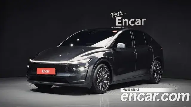 Tesla Model Y L Long Range AWD 2026