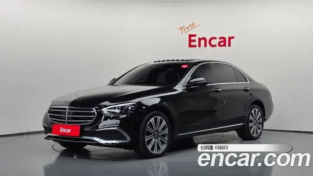 Mercedes-Benz E-Class E300e 4MATIC Exclusive 2023
