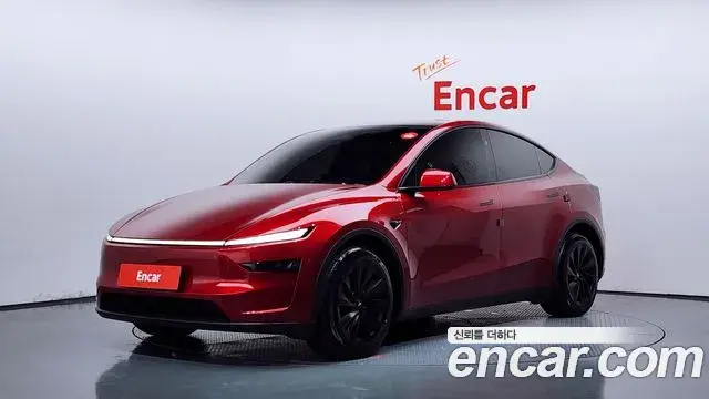 Tesla Model Y Long Range AWD 2025