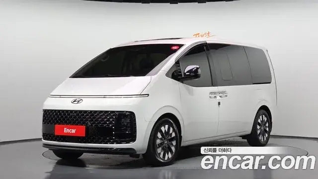 Hyundai Staria Lounge 9-Seater Inspiration 2021