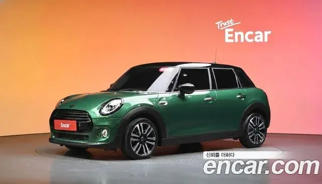 Mini Cooper 5Door Standard 3rd 2021