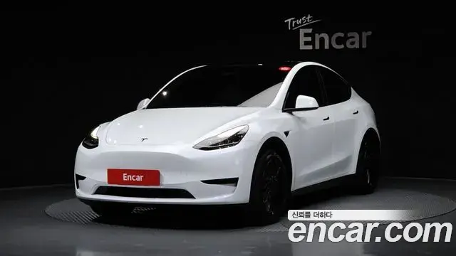 Tesla Model Y RWD 2023