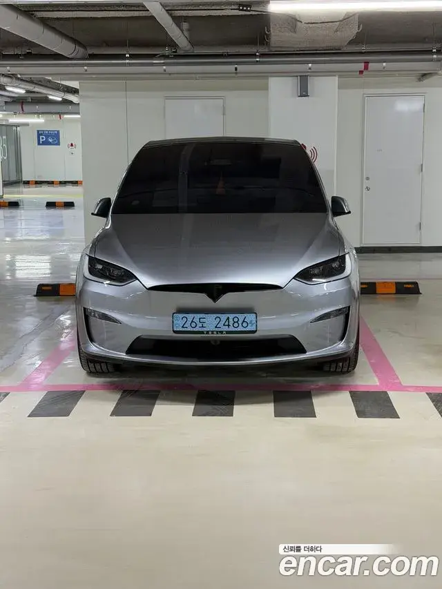 Tesla Model X Plaid 2026