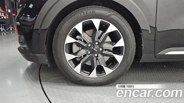 Kia Carnival Gasoline 7-Seater Noblesse 2023 — фото 5