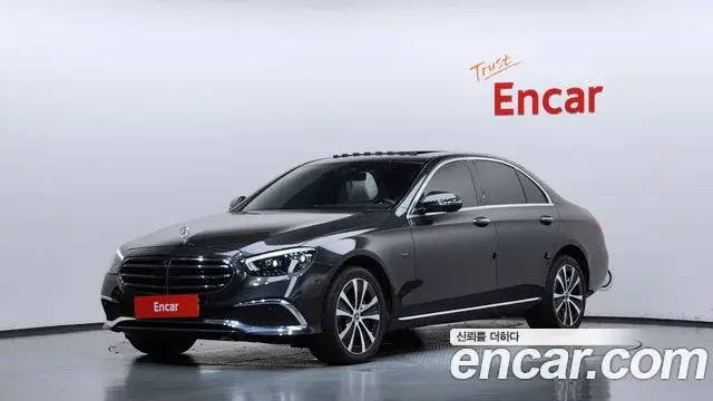 Mercedes-Benz E-Class E300e 4MATIC Exclusive 2021