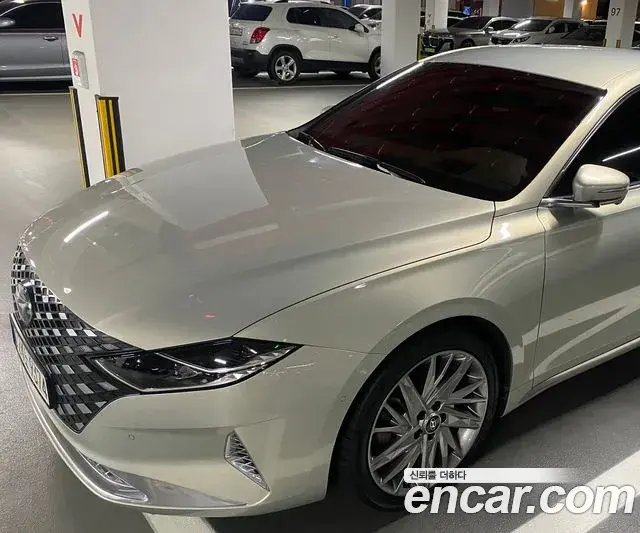 Hyundai Grandeur 3.3 Calligraphy 2022