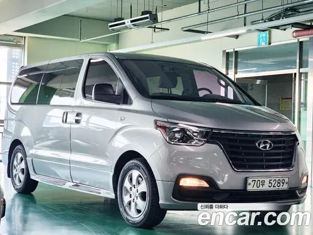 Hyundai Starex Wagon 12-Seater Modern 2019