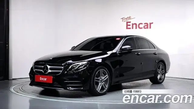 Mercedes-Benz E-Class E300 4MATIC AMG Line 2020