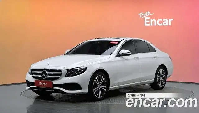 Mercedes-Benz E-Class E220d Avantgarde 2020