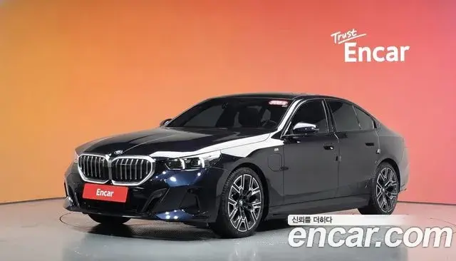 BMW 5-Series 530e M Sport 2024