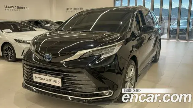 Toyota Sienna 2.5 Hybrid 2WD 2025