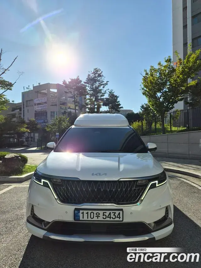 Kia Carnival Diesel 9-Seater Hi-Limousine Signature 2023
