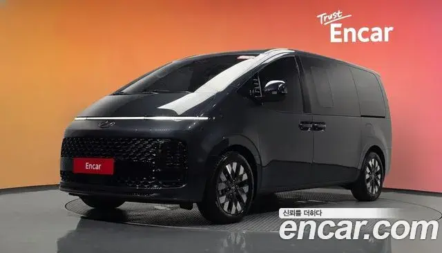 Hyundai Staria Lounge 9-Seater Prestige 2023