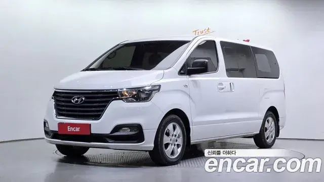 Hyundai Starex Wagon 12-Seater Smart 2020