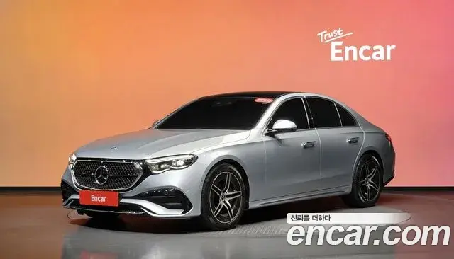 Mercedes-Benz E-Class E300 4MATIC AMG Line 2024