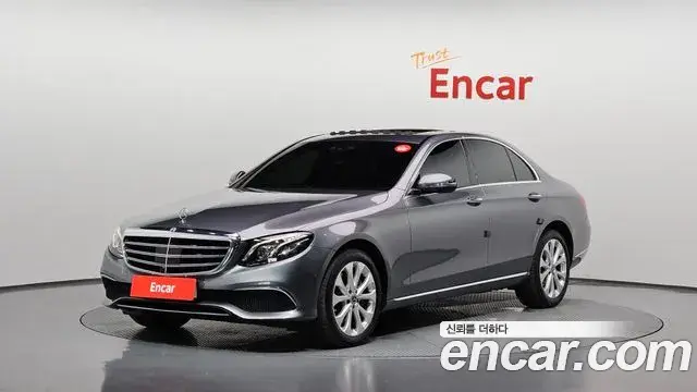 Mercedes-Benz E-Class E300 4MATIC Exclusive 2020