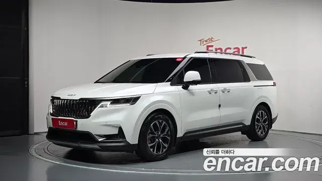Kia Carnival Diesel 11-Seater Signature 2023
