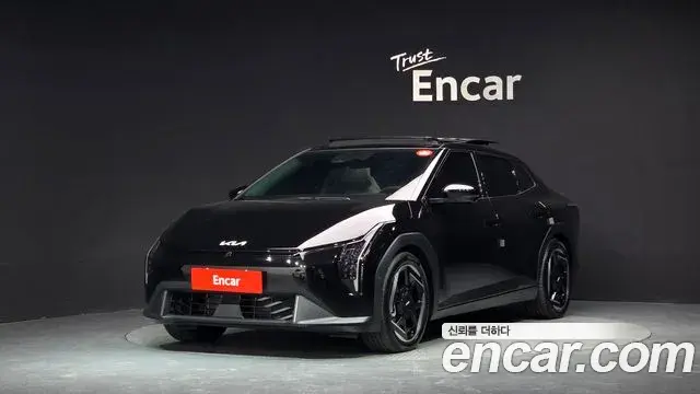 Kia EV4 Long Range 2WD Earth 2025