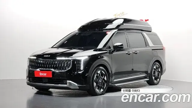 Kia Carnival Gasoline 9-Seater Hi Limousine Signature 2024