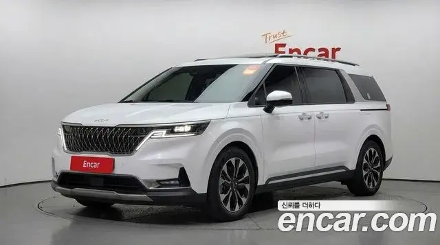 Kia Carnival Gasoline 7-Seater Signature 2023