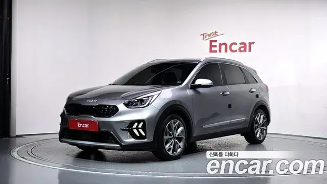 Kia Niro 1.6 HEV Signature 2021