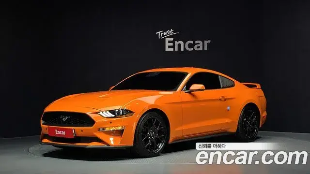 Ford Mustang Coupe 2020
