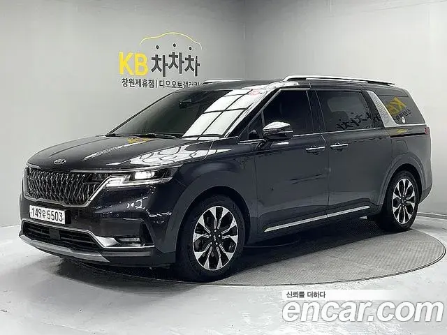 Kia Carnival Gasoline 7-Seater Signature 2021