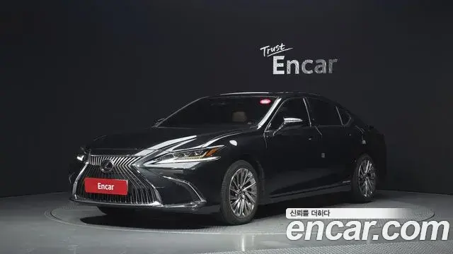 Lexus ES Executive 2021