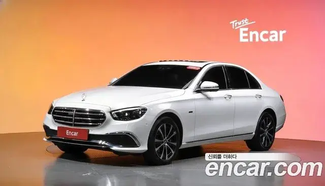 Mercedes-Benz E-Class E300e 4MATIC Exclusive 2021