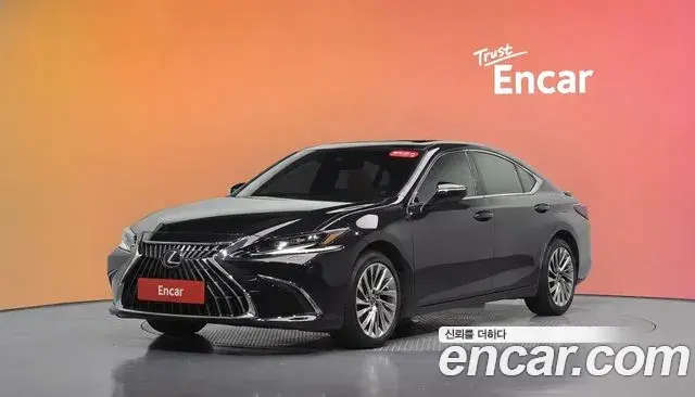 Lexus ES Executive 2024