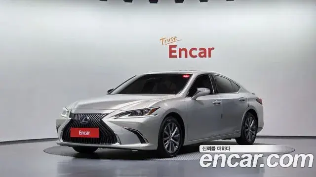 Lexus ES Supreme 2019