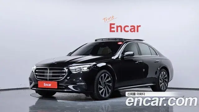 Mercedes-Benz E-Class E300 4MATIC Exclusive 2024