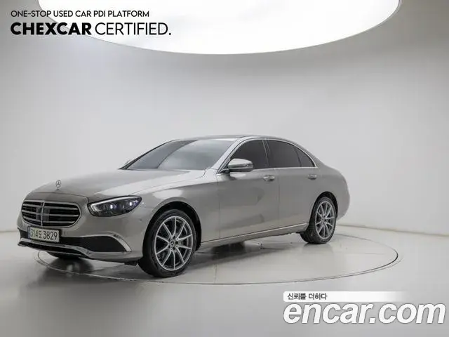 Mercedes-Benz E-Class E300e 4MATIC Exclusive 2022