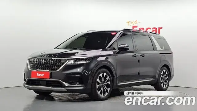 Kia Carnival Gasoline 7-Seater Signature 2023