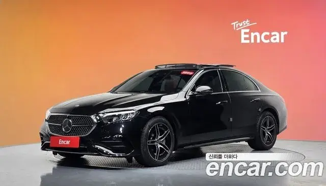 Mercedes-Benz E-Class E200 AMG Line 2025